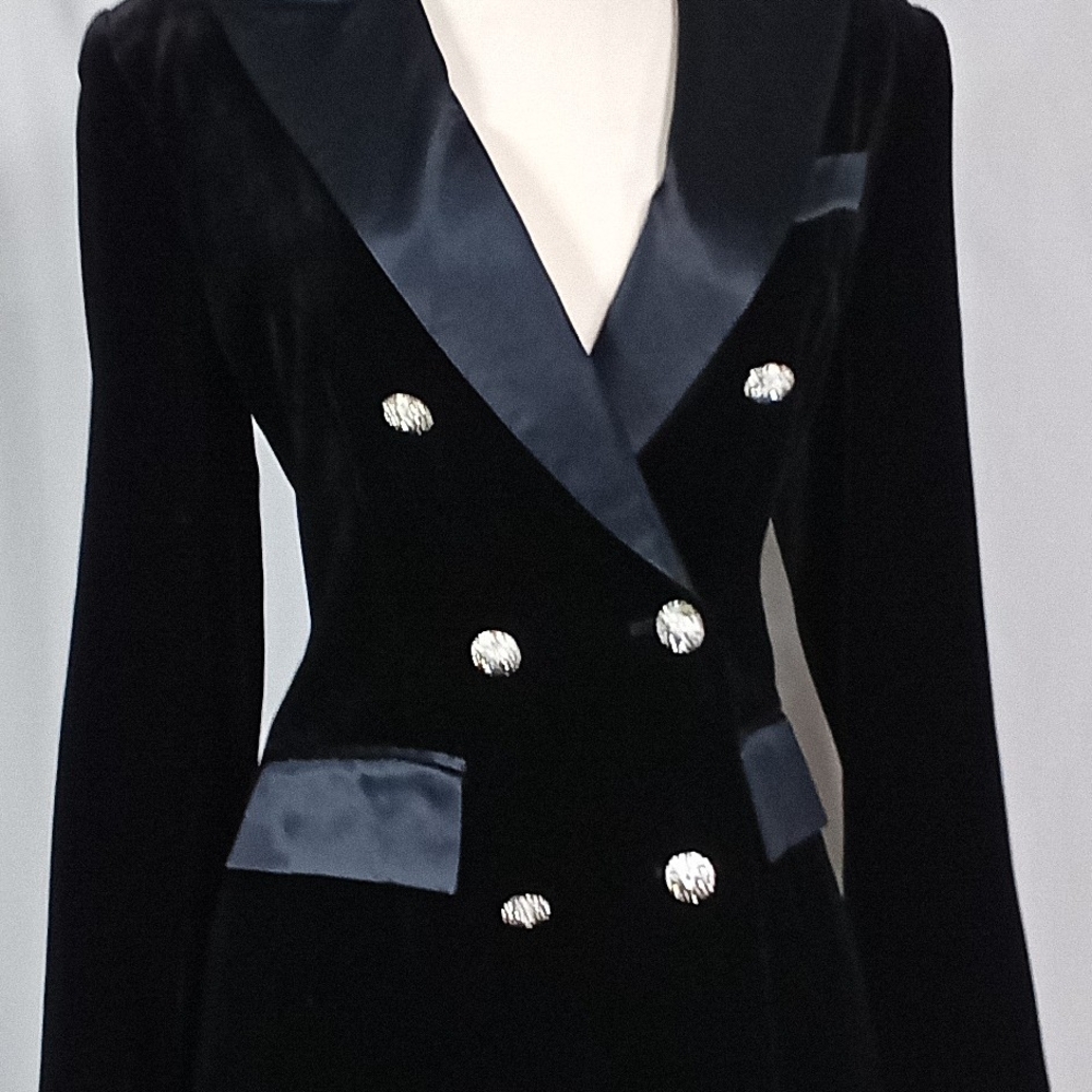 BLOOMINGDALES - Elegant Black Velvet Double-Breasted Women's Coat and Pant Set
